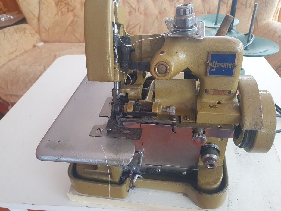 Продам оверлок .