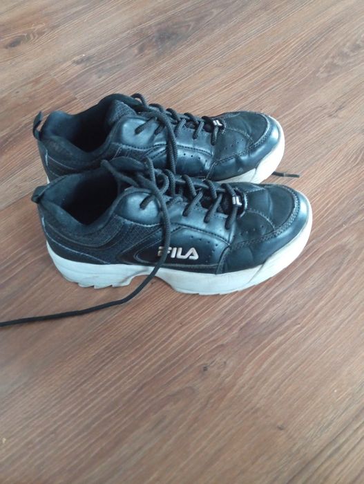 Buty czarne Fila 36