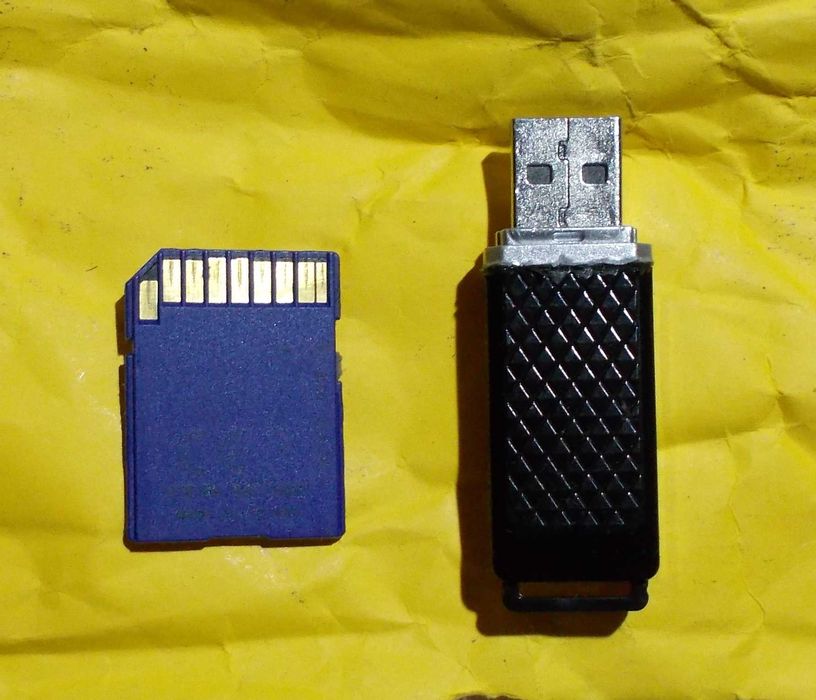 Флешка, Карта памяти 32 Гб