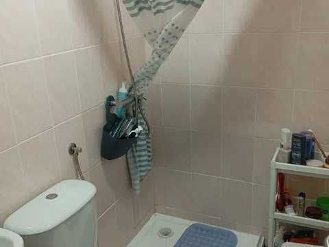 Quarto junto metro Francos