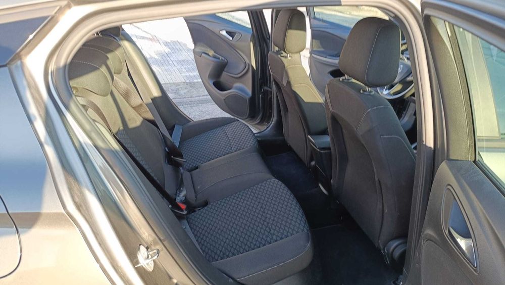Opel Astra 1.5 D Business Edition