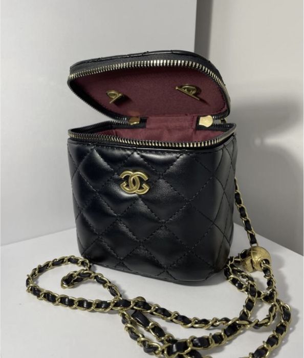 Стильна сумочка шанель