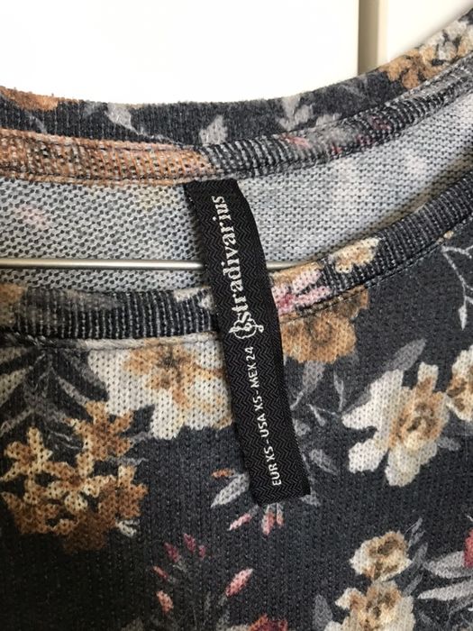 Camisola flores STRADIVARIUS (XS)
