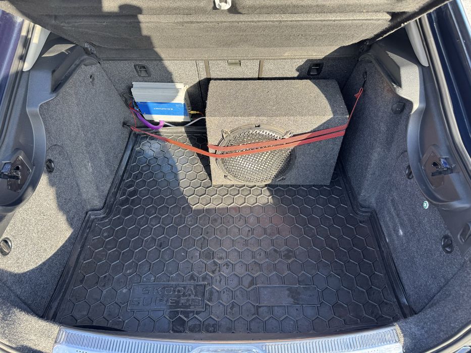 Продам автомобіль Skoda Superb