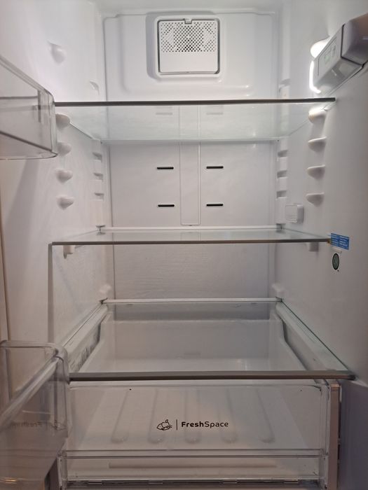 Frigorífico combinado Indesit