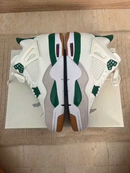 Załączony paragon Jordan 4 retro Pine Green R.43