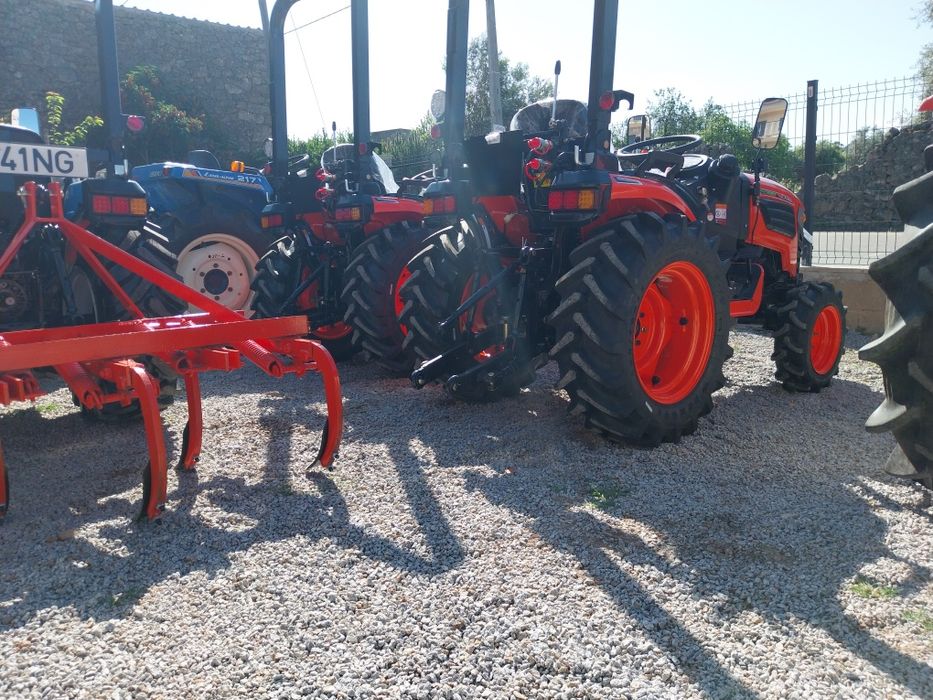 Tratores Hinomoto Novos 30CV  4CL