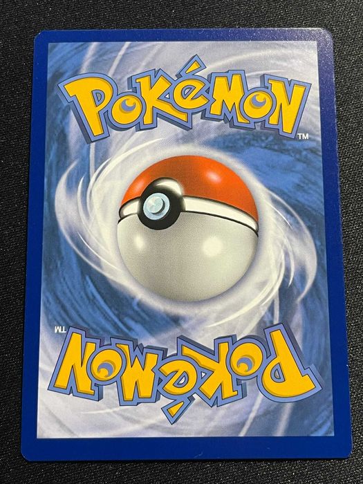 Carta Pokémon Stoutland 135/203 Evolving Skies
