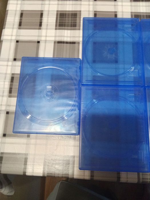 Sony PlayStation 4 коробки