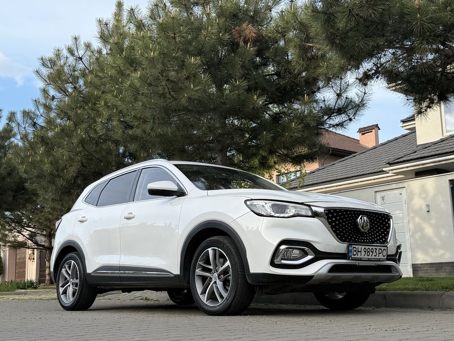MG HS 2021г 1.5 бензин автомат