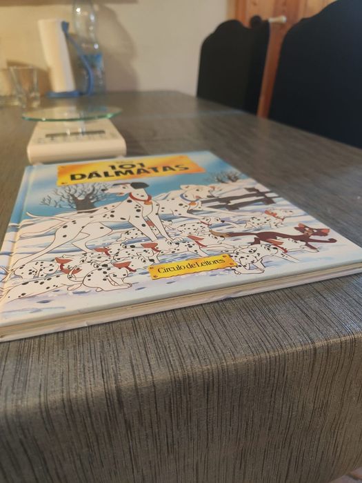 Livro Disney 101 Dálmatas