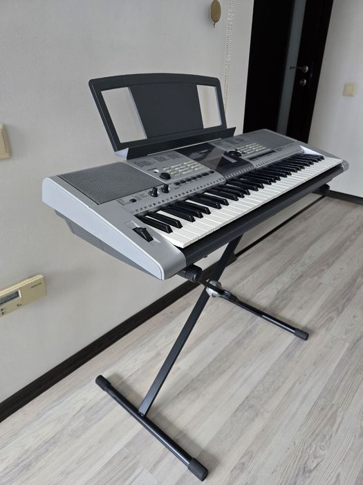 Синтезатор Yamaha E403 с подставкойй