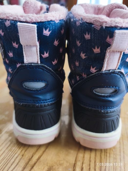 Buty dla dziewczynki 28