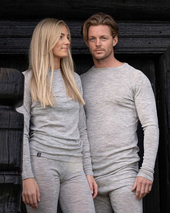 Комплект чоловічої термобілизни Neomondo Grey 70% Вовна - 30% PES