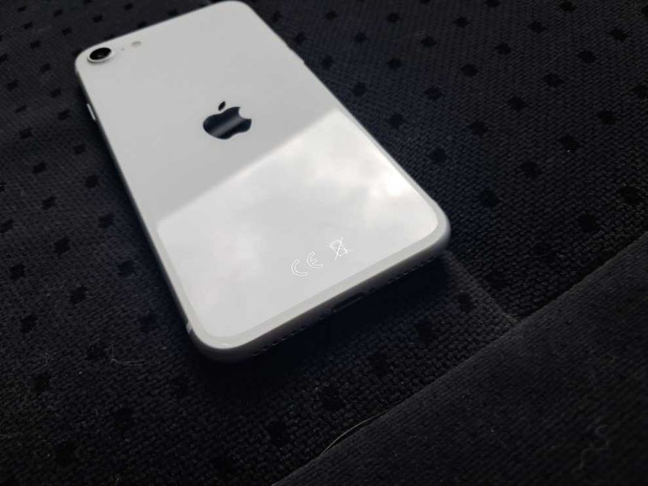 Iphone Se 2020 Bardzo dobry stan