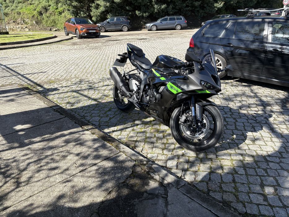 Kawasaki Ninja ZX6R 636
