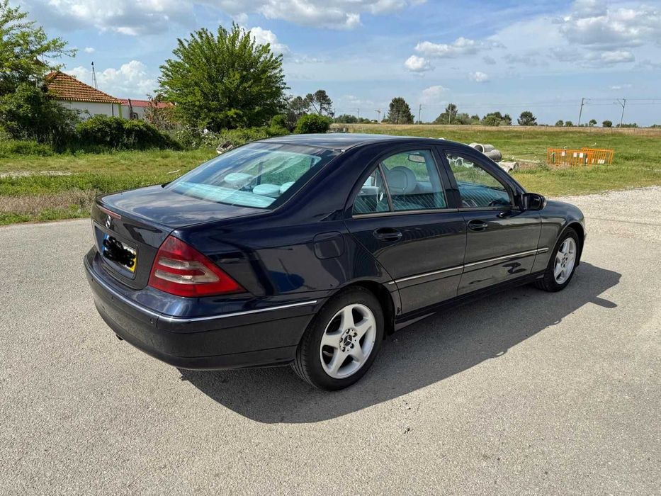 Mercedes-Benz C 220 CDI Avantgarde (Automático)