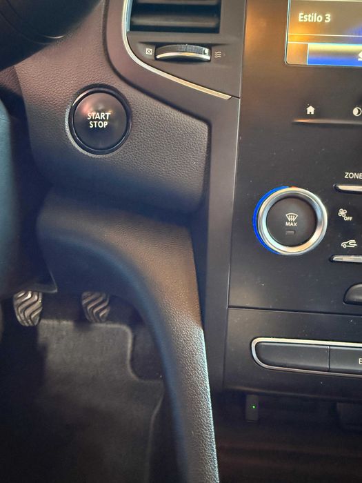 Renault Megane Sport Tourer 1.5 dci Limited Edition Nacional