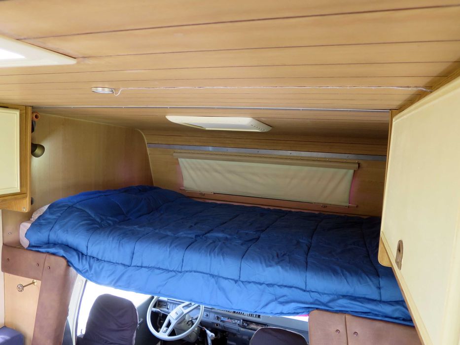 Autocaravana Mitsubishi L 300 Dethleffs 6 lugares