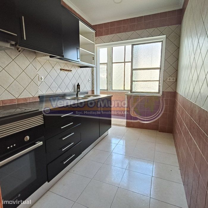 Apartamento T2 em Vila Franca de Xira (VFX123)