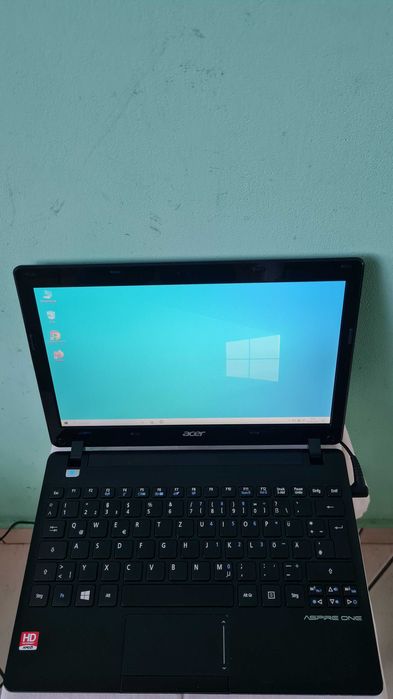 Acer Aspire One 725