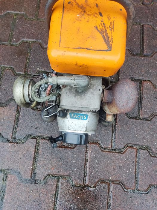 Zabytkowy agregat Sachs.