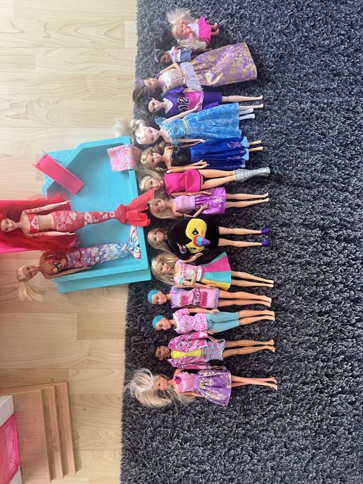 Domek barbie z lalkami