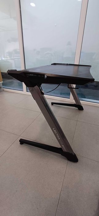 Mesa Gaming -Alpha Gamer