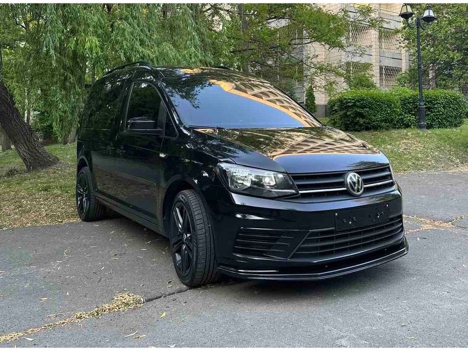Volkswagen Caddy 2015+ Передня лип накладка (ABS)