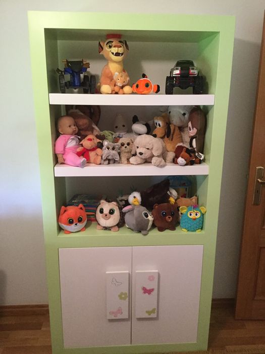 Estante quarto de criança