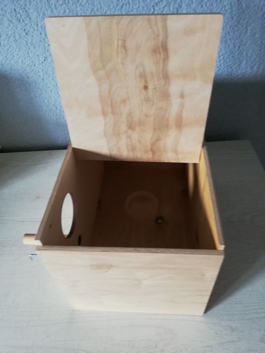 NOWA duża budka lęgowa dla papugi 30x18. 5x18.5cm