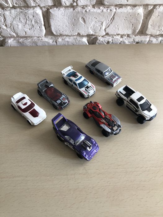 Машинки Hot Wheels