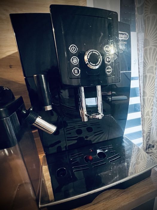 Ekspres do kawy – stan bardzo dobry – 700 zł