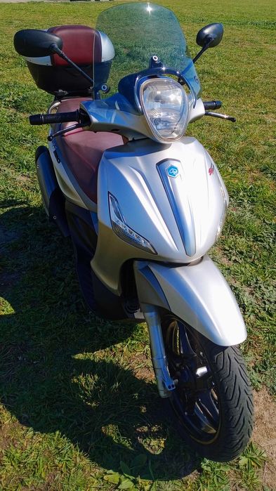 Piaggio Beverly 350 cc Sport Touring 2012