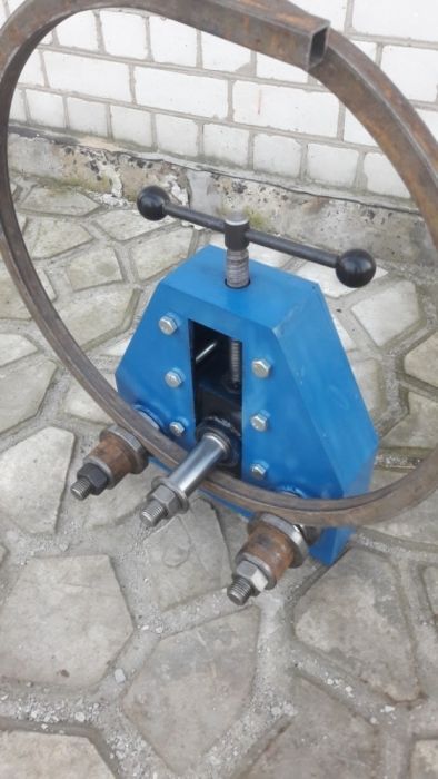 Трубогиб профилегиб с выносными валами