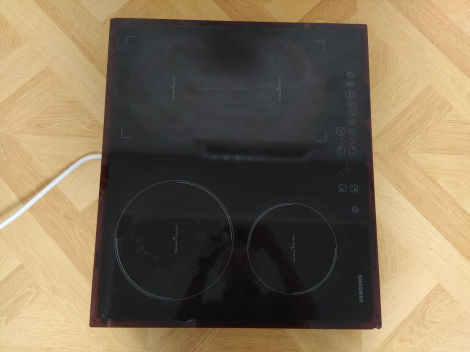 Індукційна плита Samsung