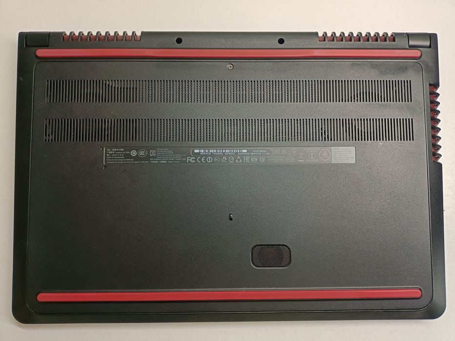 Dell 15 7559 intel i7/ram 16/Nvidia gtx 960m 4 g / ssd 128g / hdd 1 tb