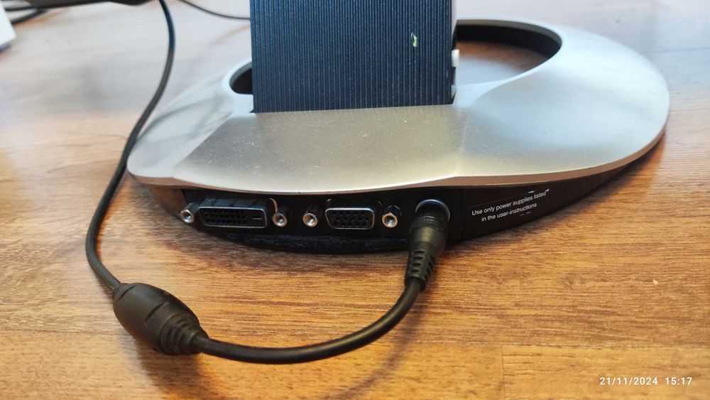 Monitor komputerowy Flatron L1970HR-BF z zasilaczem lub bez. Okazja