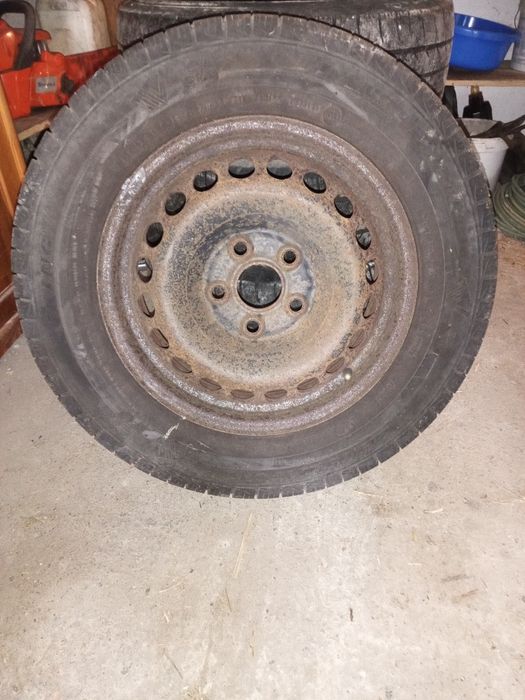 Felgi VW T5 , do odnowienia.