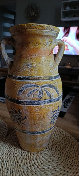 Dzban gliniany  w kolorze żółtym 9hra