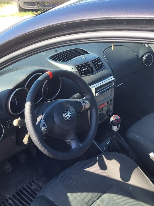 Alfa Romeo 147 1.9 JTD 115cv 2002 foto 2