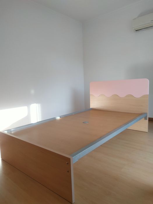 Cama de meio corpo