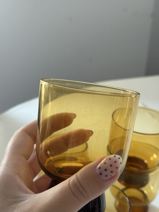 Copos vintage castanhos