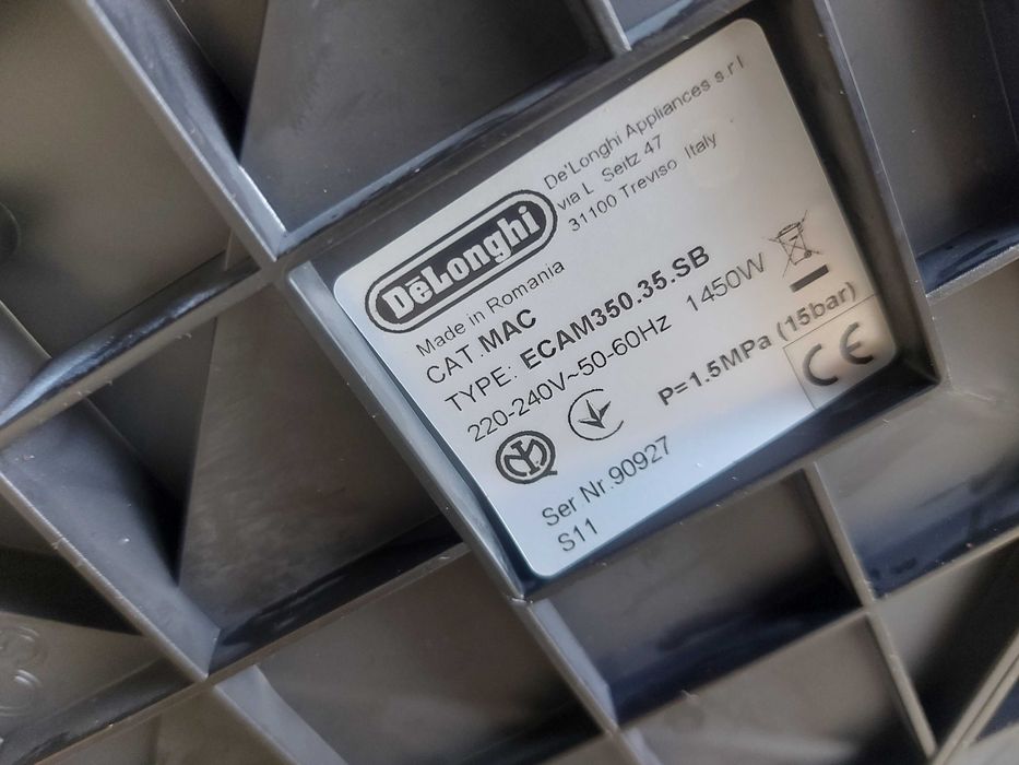 кофемашина с кофемолкой Delonghi Dinamica - ECAM350.35.SB