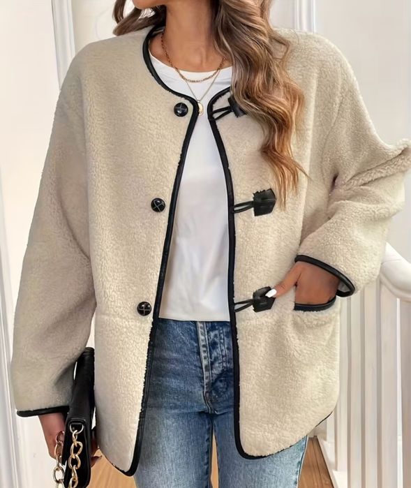 Жіночий жакет 52 розміру (XL) молочного кольору