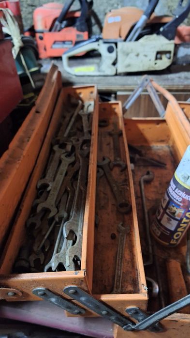 Material de mecânica variado