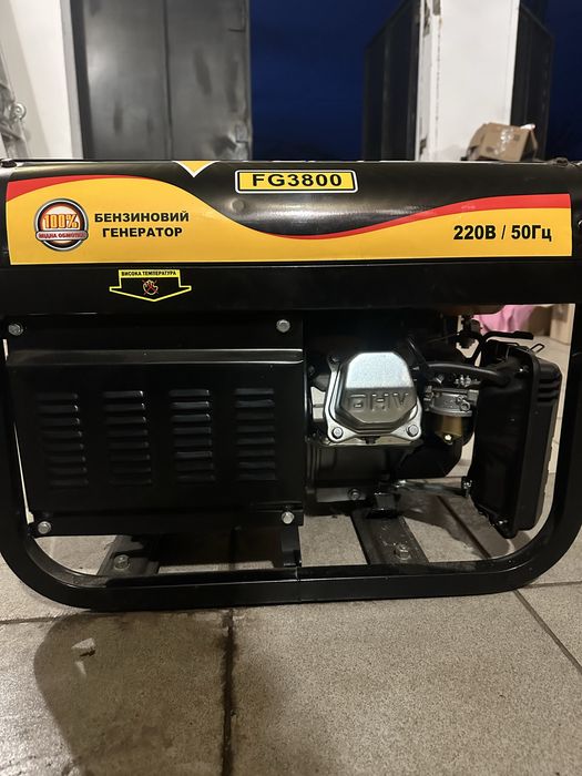 Бензиновий генератор 3квт