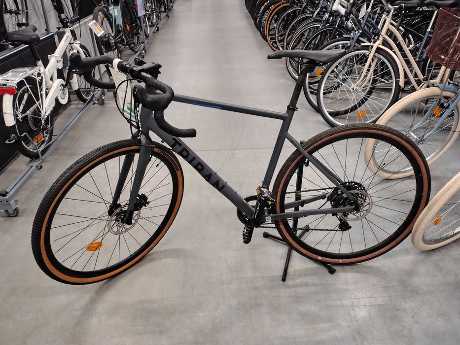 Rower gravelowy Triban GRVL 520 w rozmiarze L (na wzrost 180–188 cm), na koła 27,5 cala