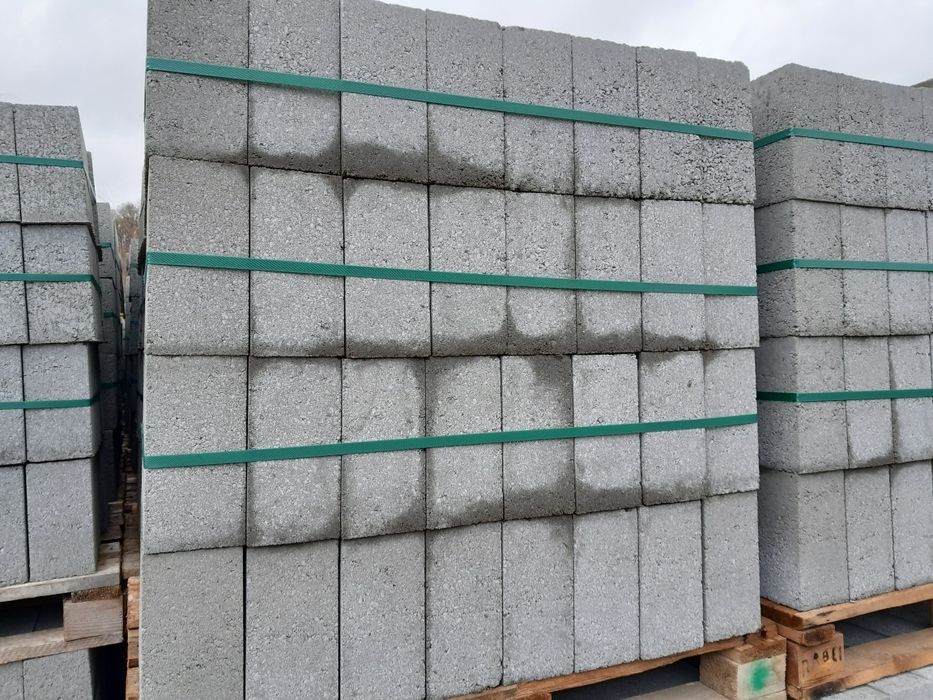Pustak szalunkowy murarskie bloczki betonowe szalunki