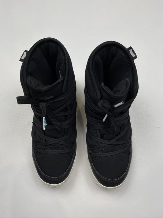 Native Chamonix жіночі зимові чоботи взуття чорні